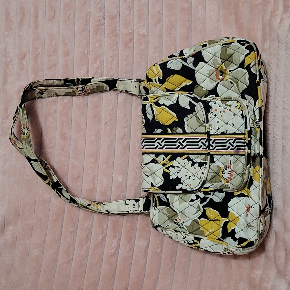 VERA BRADLEY BAG 🎒
